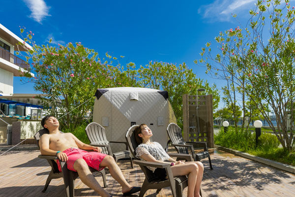 【オープンキャンペーン開催中】海風でととのう絶景サウナ「OCEANS SAUNA by REN」