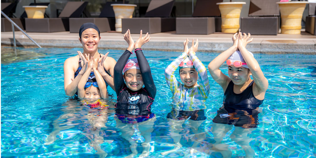 五輪メダリスト招き「リズムスイミング」体験。小中学生が対象、水と触れ合う楽しさを感じよう