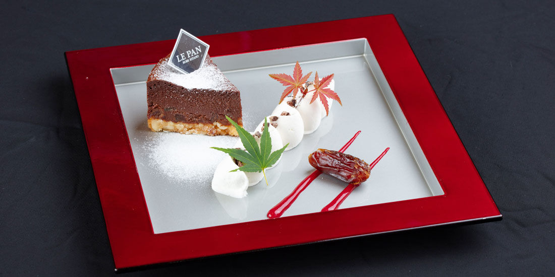 【新登場】デーツのガトーショコラ