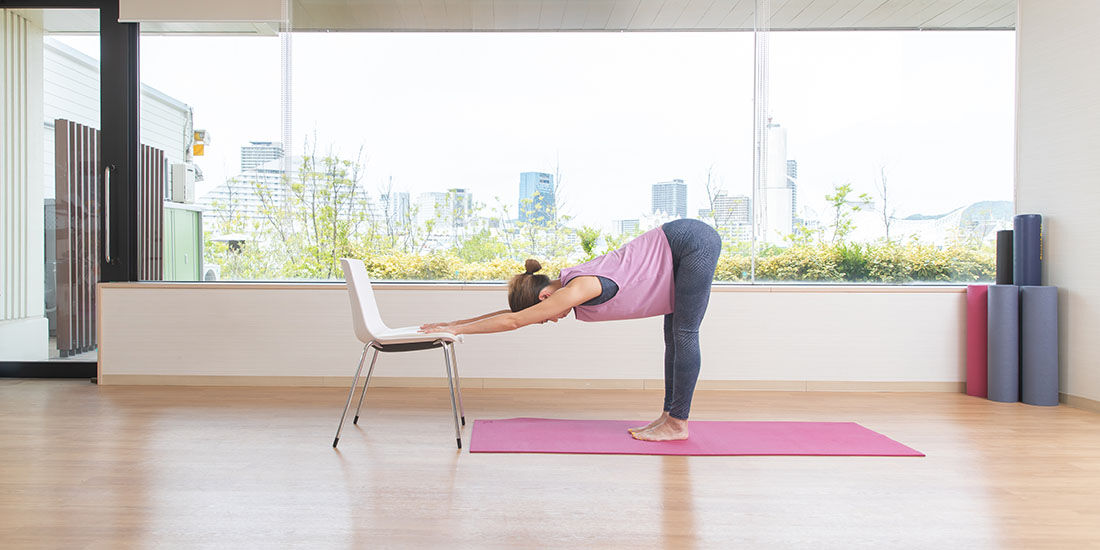 【新登場】セルフケアを日常に!ポールと椅子ヨガ