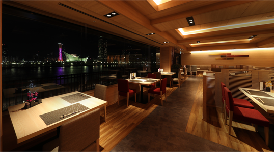 御食事処 ライブ割烹 万蓮から見える神戸の夜景