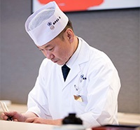 神戸みなと温泉 蓮 総料理長島武行