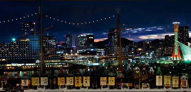 ボトルキープと荘厳な神戸の夜景