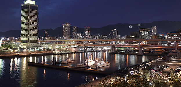 「神戸みなと温泉 蓮」から見た港の夜景