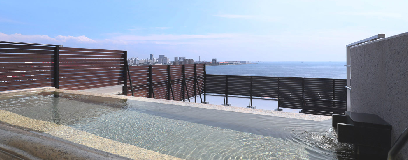 神戸みなと温泉 蓮の最上階にある旅館宿泊者専用施設「展望大浴場」