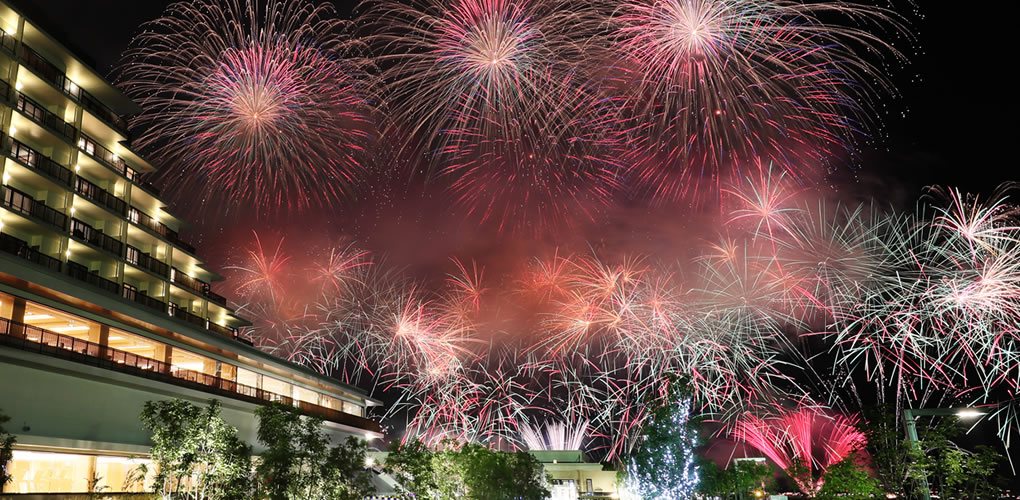 第48回 みなとこうべ海上花火大会 神戸みなと温泉 蓮 花火鑑賞プラン 公式 神戸みなと温泉 蓮 ホテル 旅館 日帰り温泉 ベストレート
